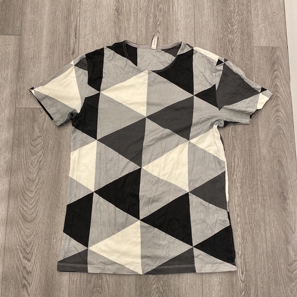 Frank and Oak - Women Geometric Tshirt - Size Medium - Picture 1 of 3